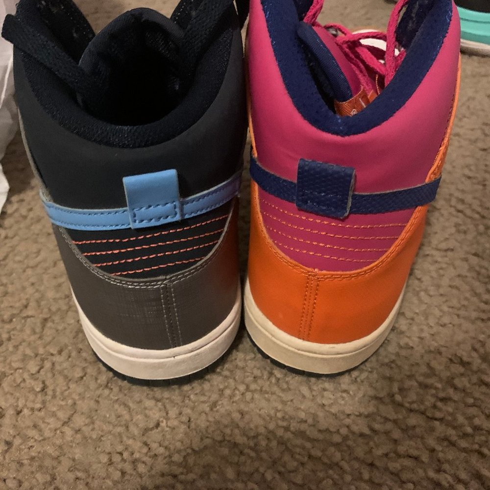 Nike Shoes - Picture 2 of 4